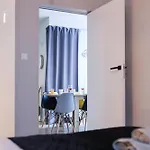 Six Dreams Spot Daire *