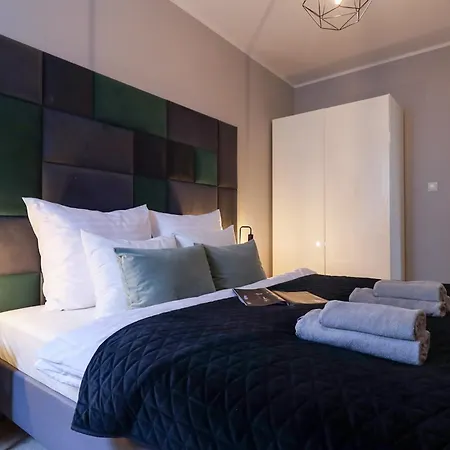 Six Dreams Spot Daire *