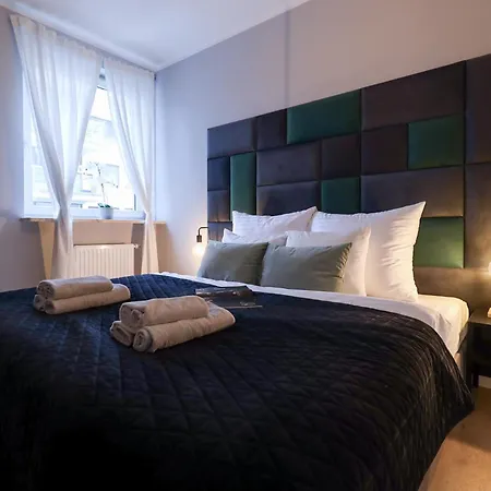 Six Dreams Spot Daire *